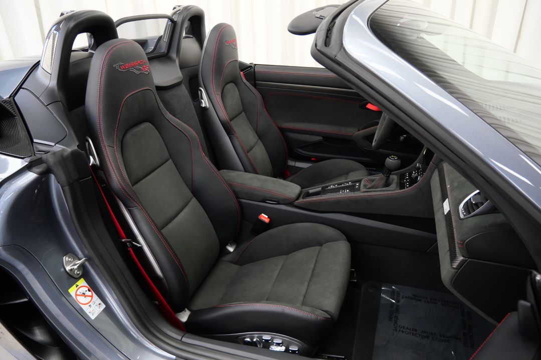 2025 Porsche 718