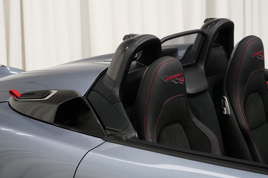 2025 Porsche 718