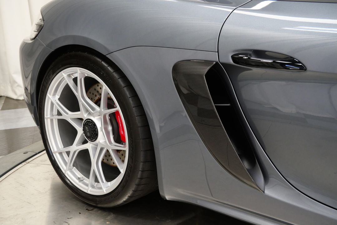 2025 Porsche 718