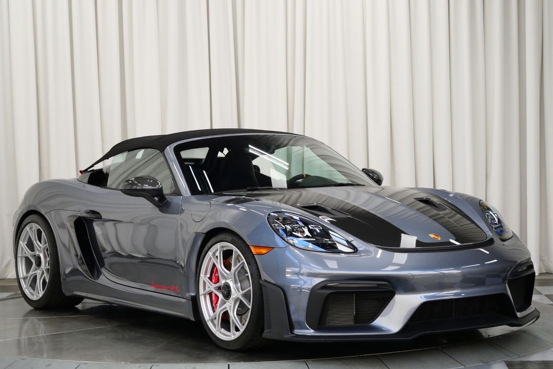 2025 Porsche 718