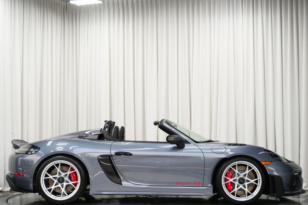2025 Porsche 718