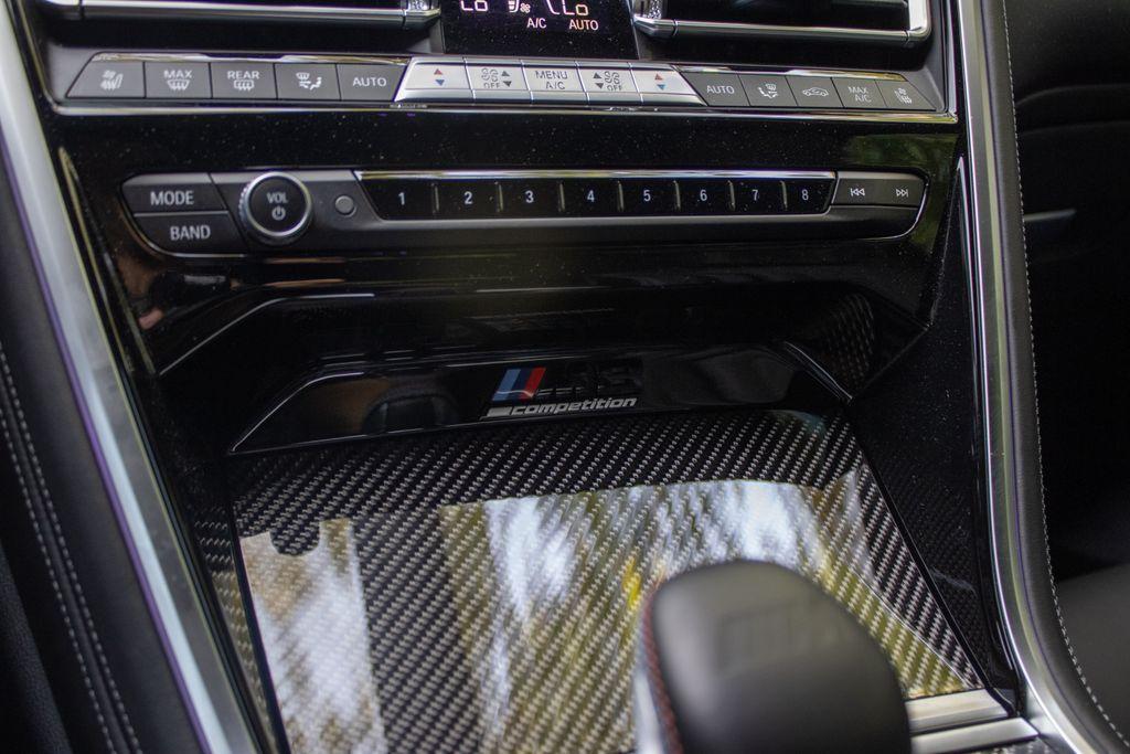 2024 BMW M8