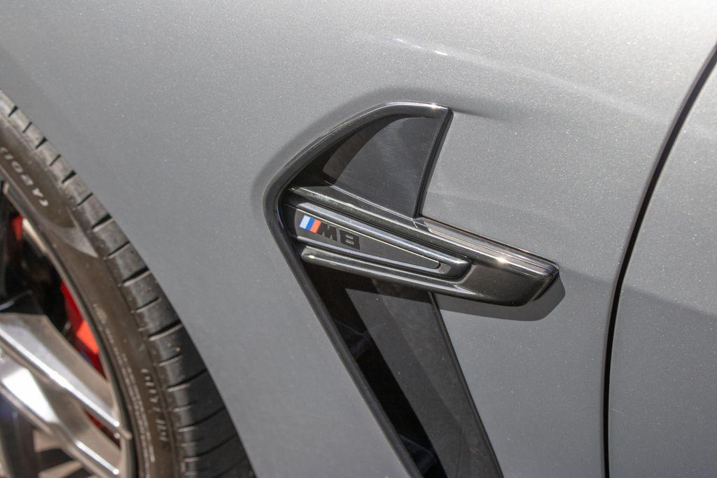 2024 BMW M8