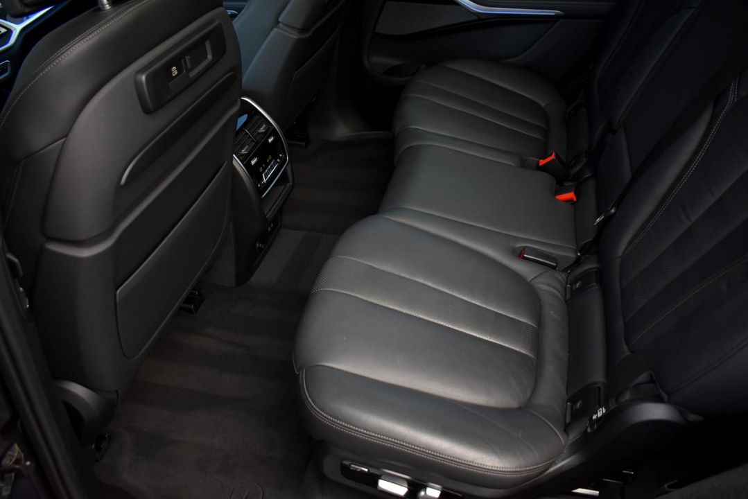 2019 BMW X7