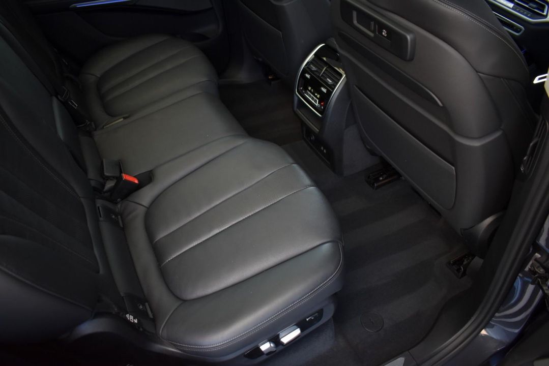 2019 BMW X7