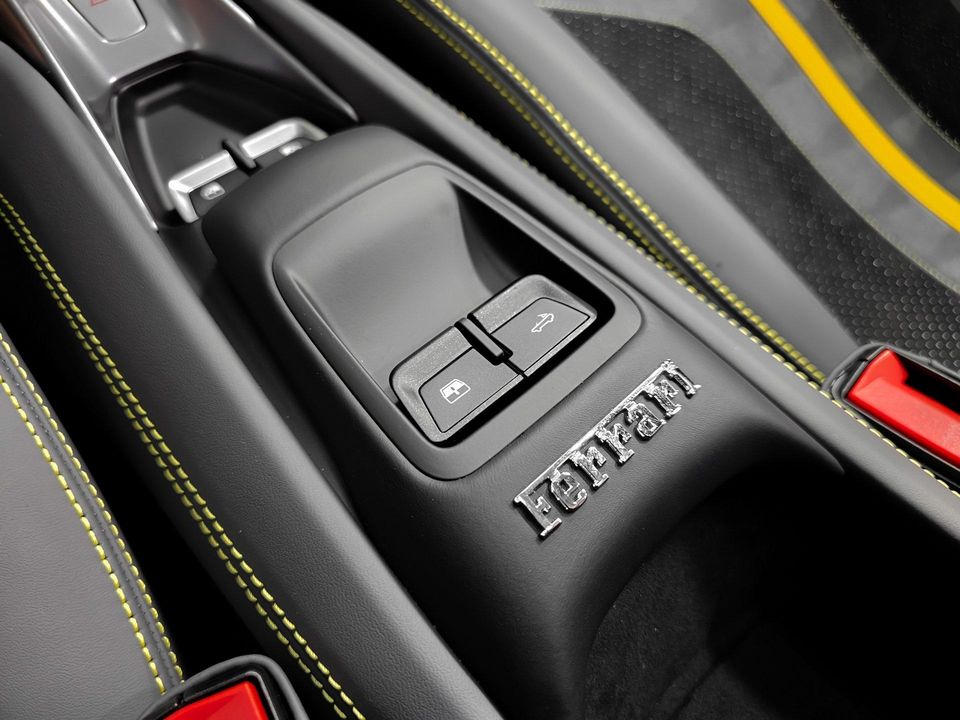 2022 Ferrari F8 Spider