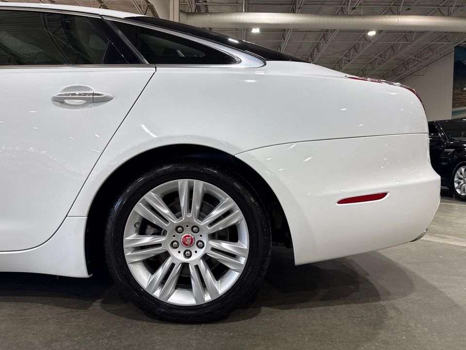 2016 Jaguar XJ