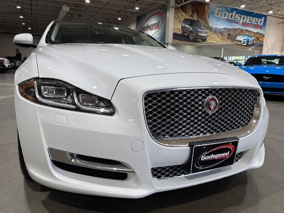 2016 Jaguar XJ