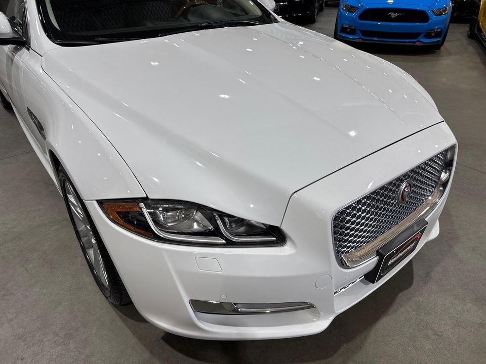 2016 Jaguar XJ