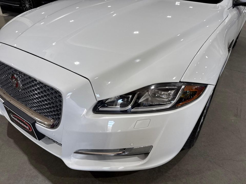 2016 Jaguar XJ