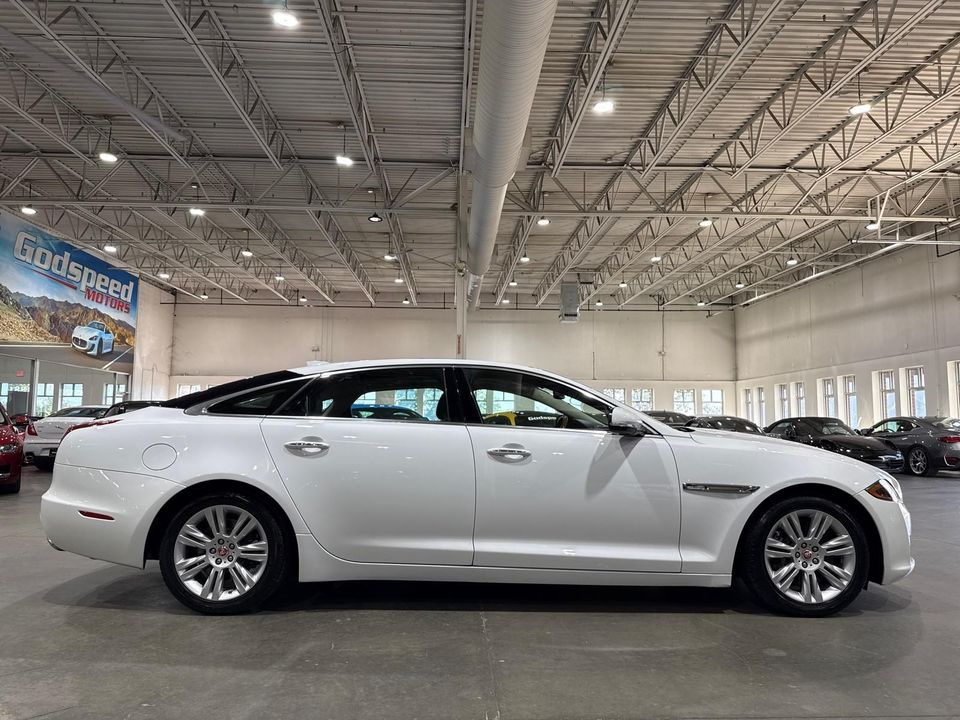 2016 Jaguar XJ