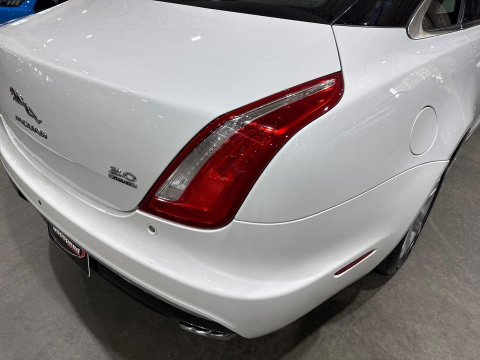 2016 Jaguar XJ