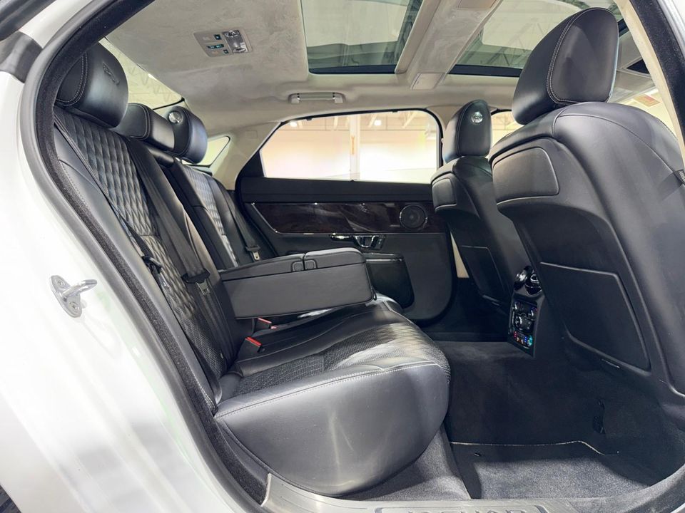 2016 Jaguar XJ