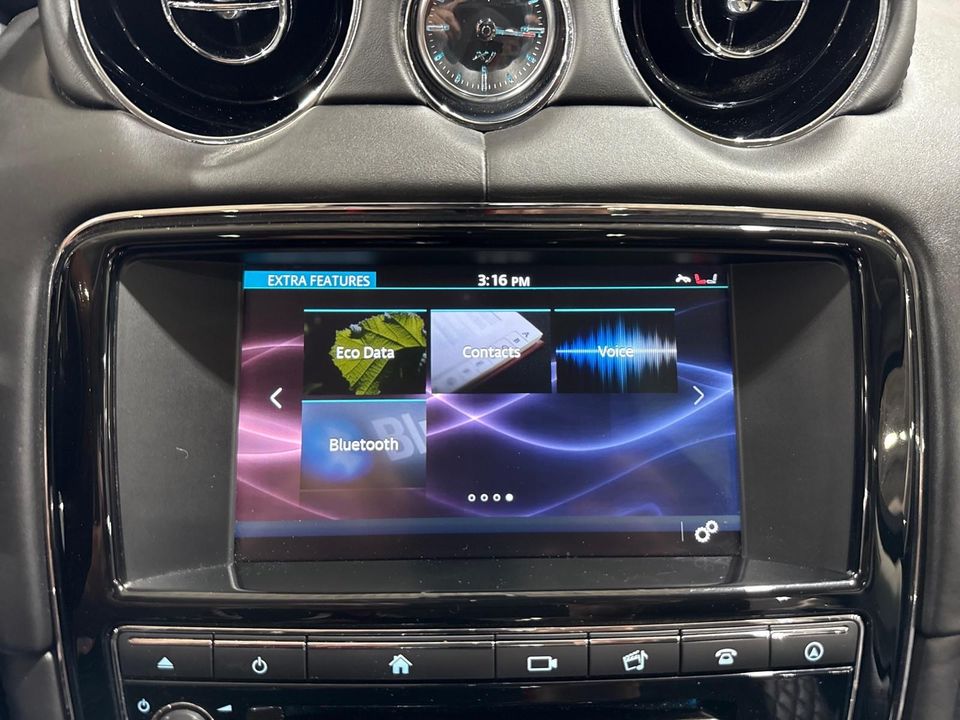 2016 Jaguar XJ