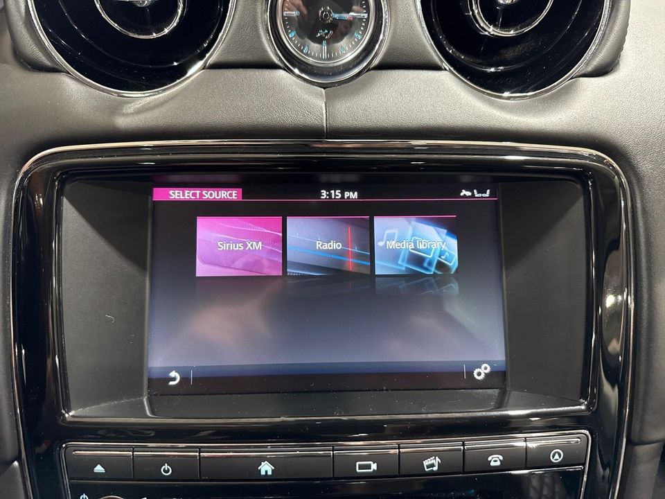 2016 Jaguar XJ