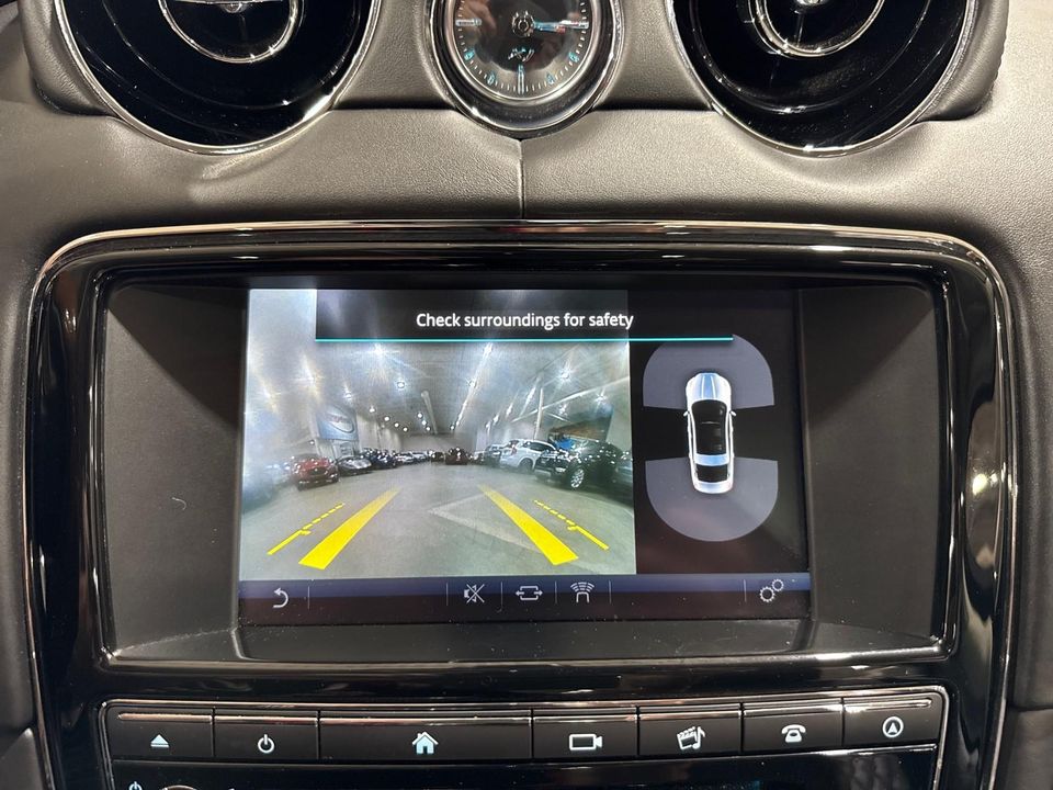 2016 Jaguar XJ