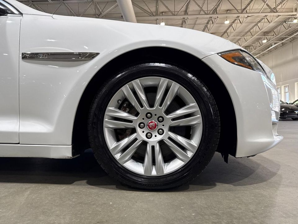 2016 Jaguar XJ