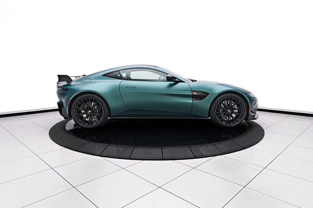 2023 Aston Martin Vantage