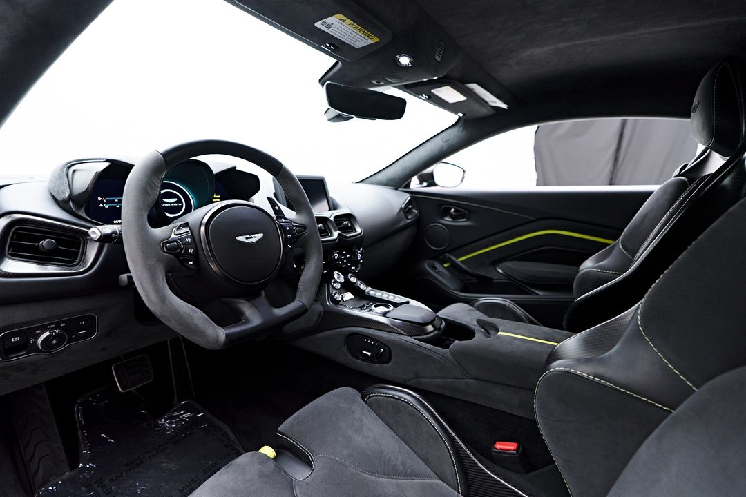 2023 Aston Martin Vantage