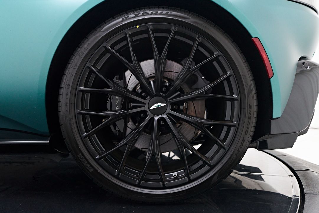 2023 Aston Martin Vantage
