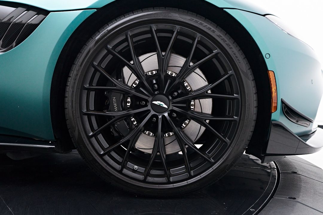 2023 Aston Martin Vantage