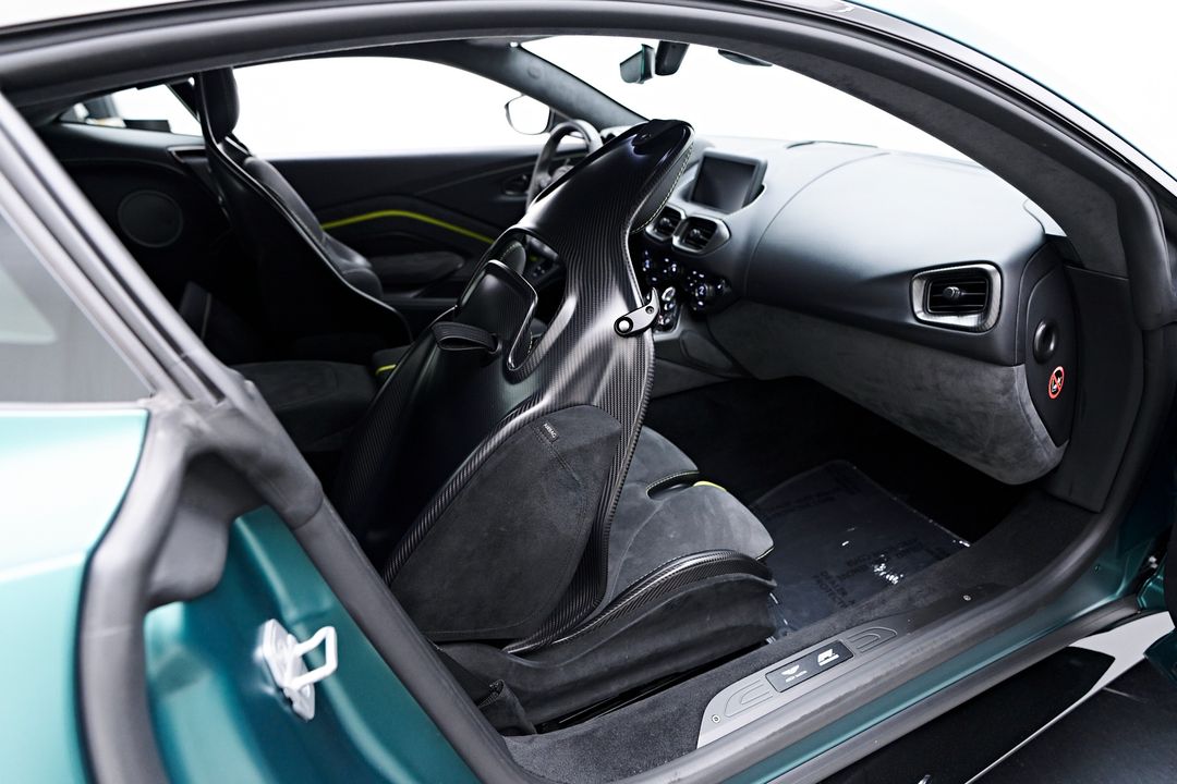 2023 Aston Martin Vantage