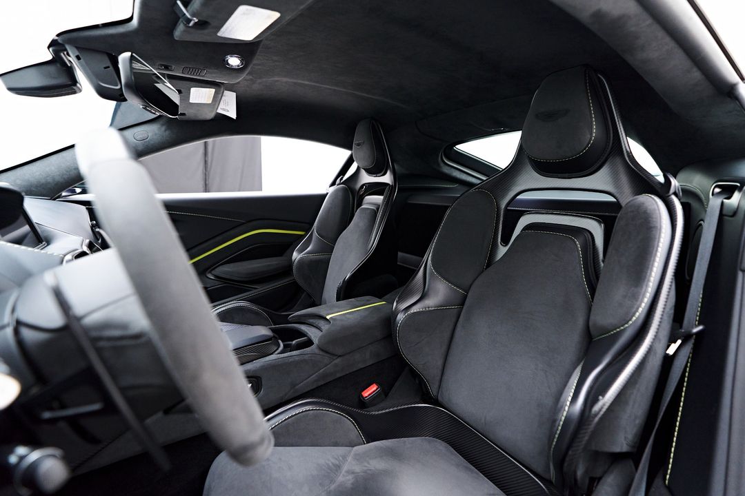 2023 Aston Martin Vantage