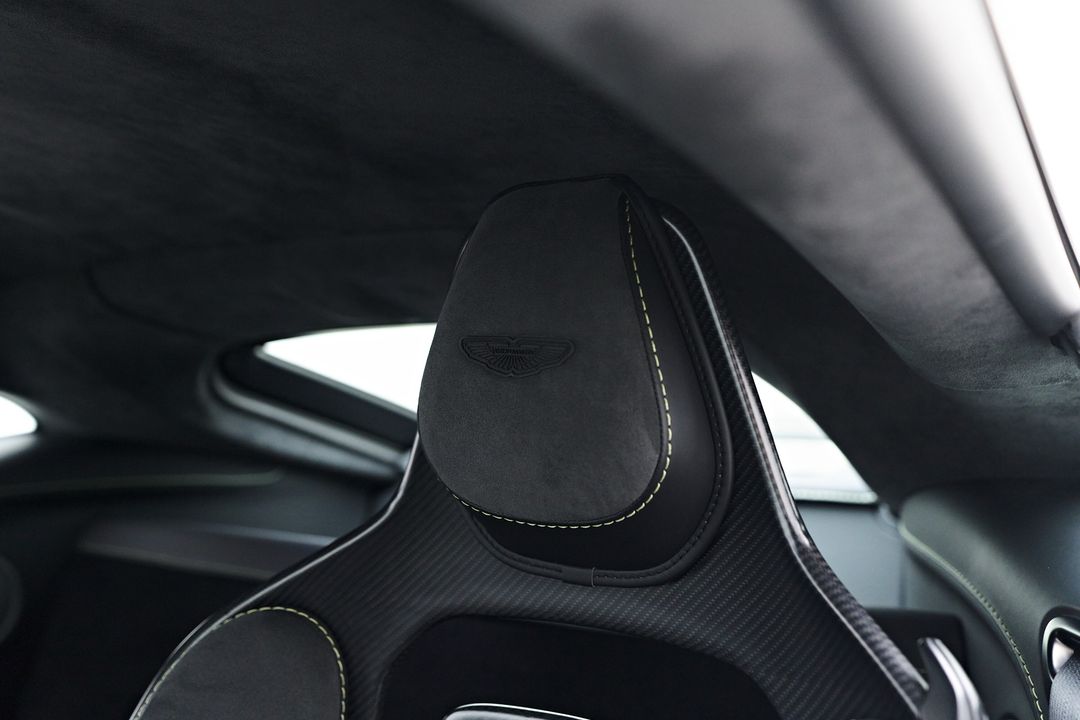 2023 Aston Martin Vantage