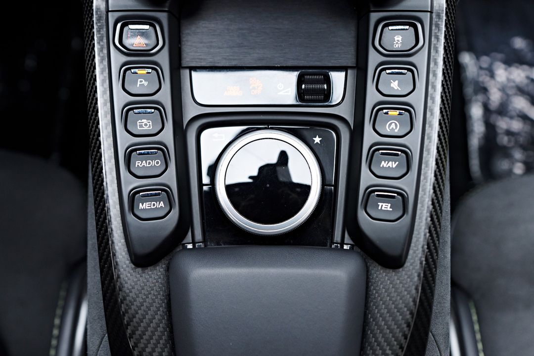 2023 Aston Martin Vantage