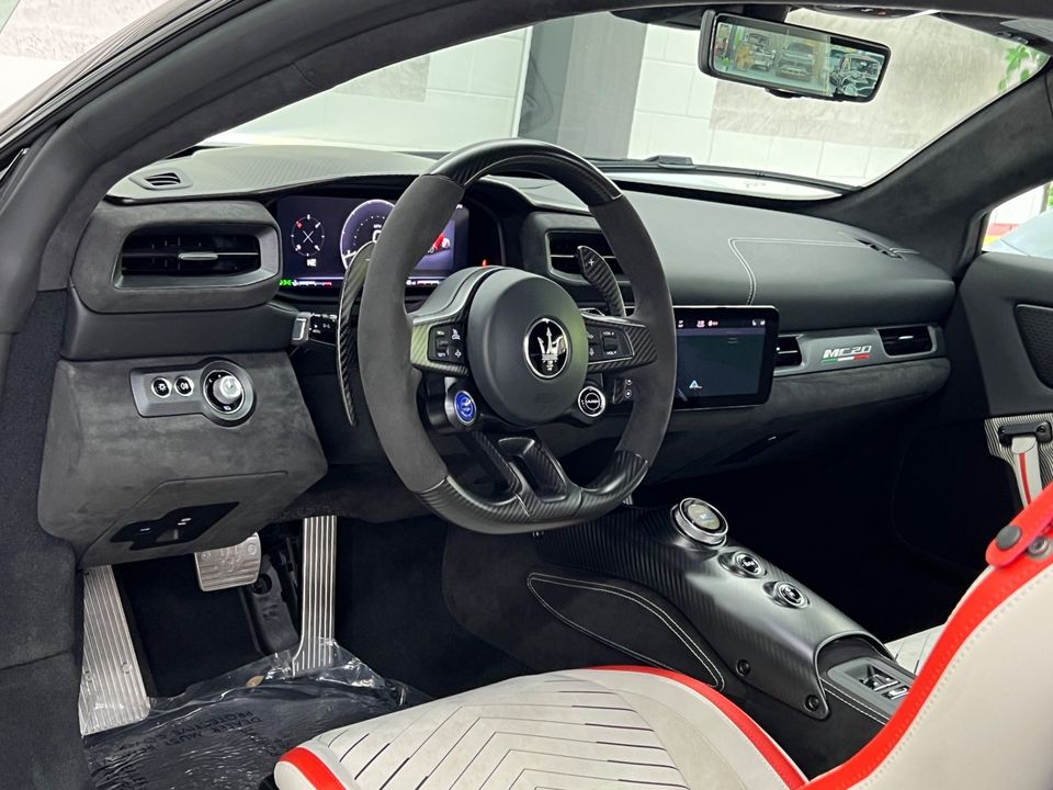 2023 Maserati MC20