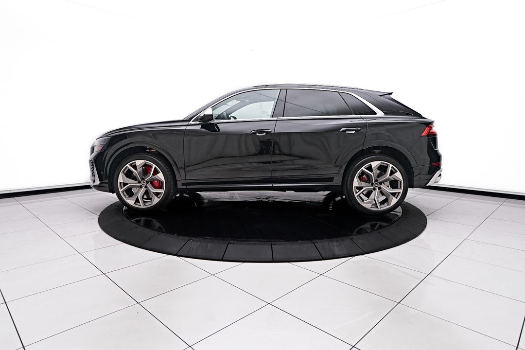2023 Audi RS Q8