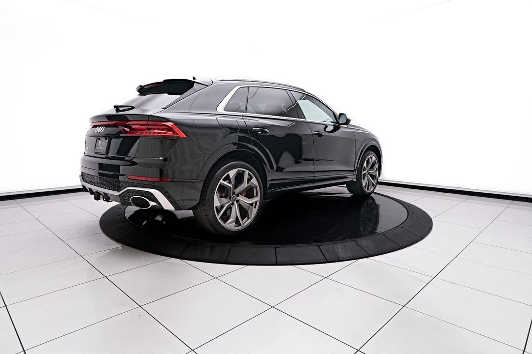 2023 Audi RS Q8