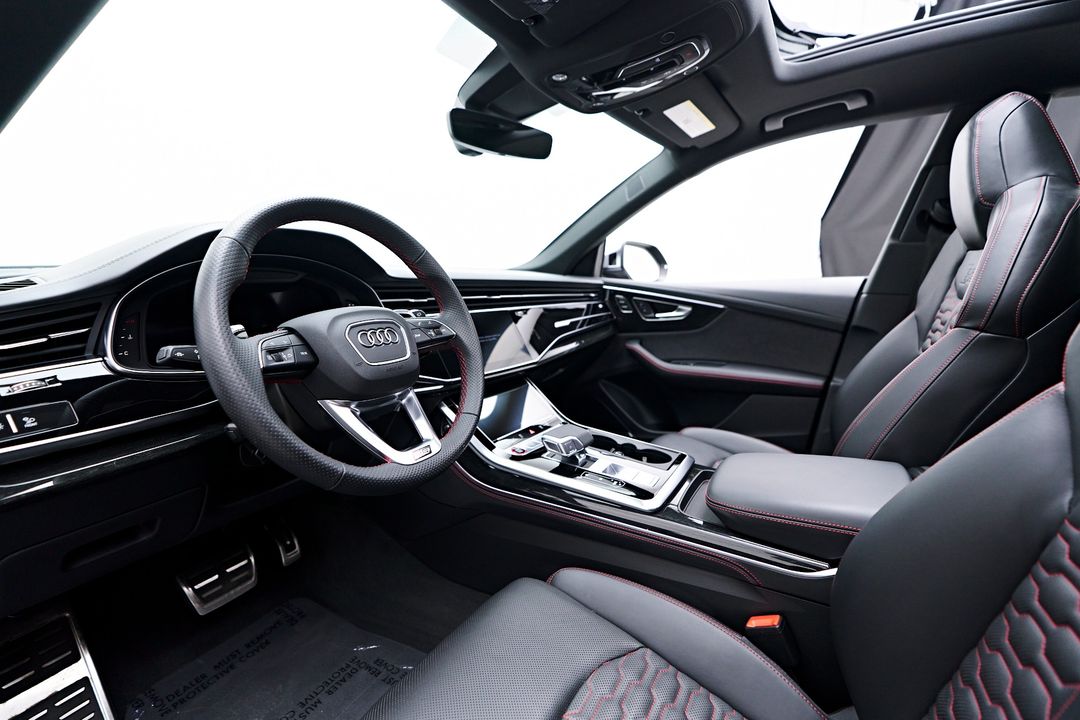 2023 Audi RS Q8