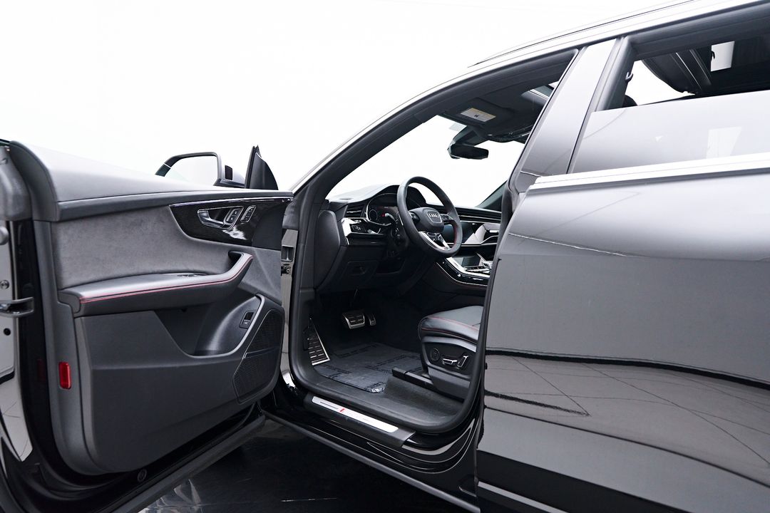 2023 Audi RS Q8