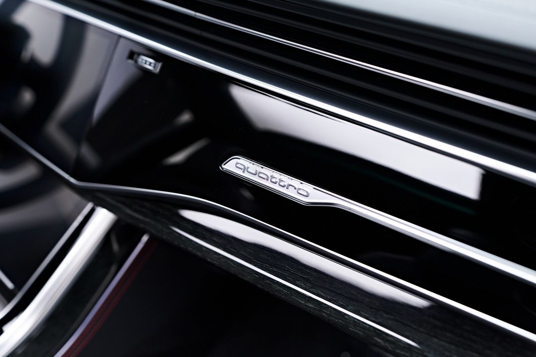 2023 Audi RS Q8