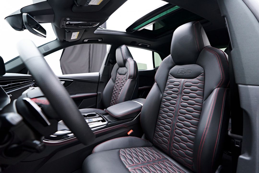 2023 Audi RS Q8