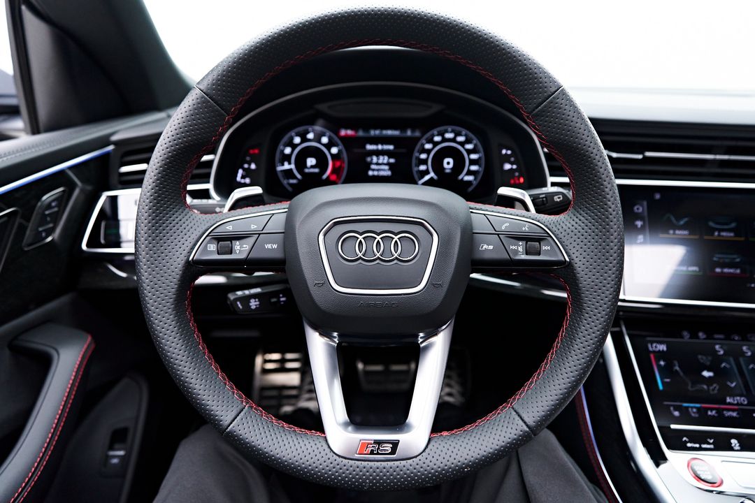 2023 Audi RS Q8