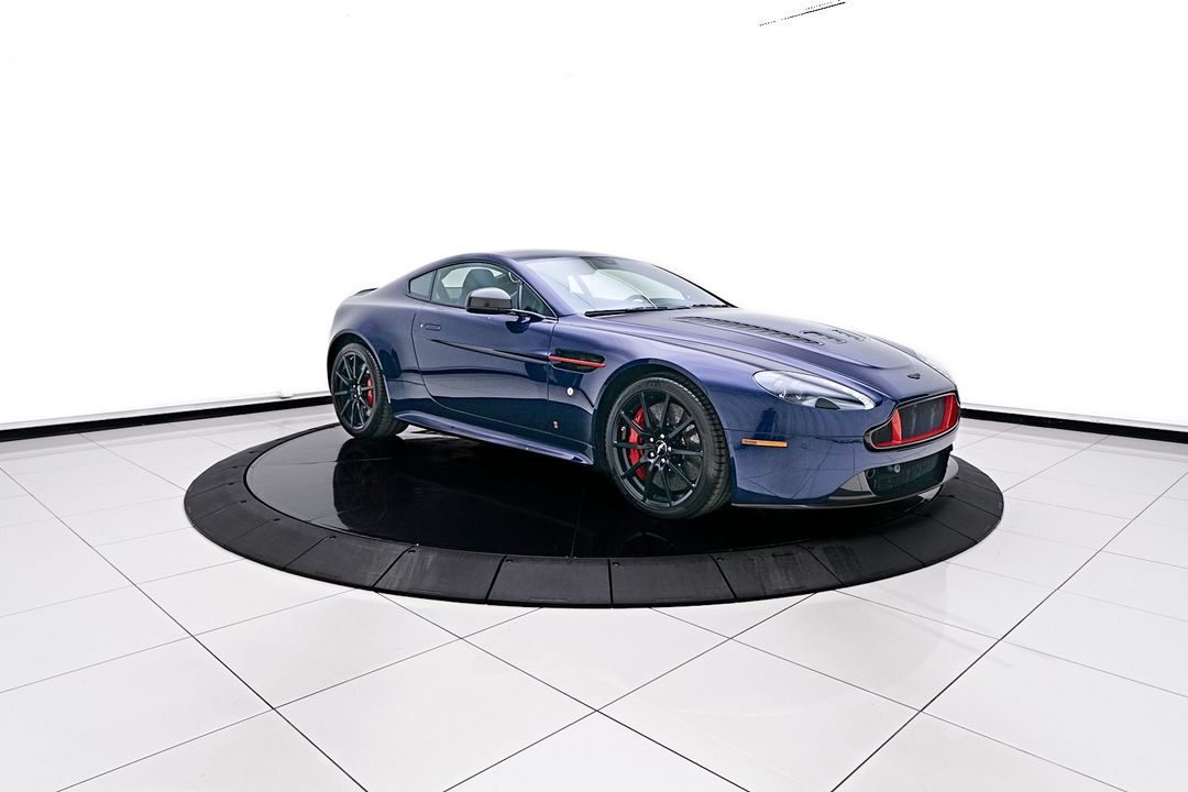 2017 Aston Martin V12 Vantage