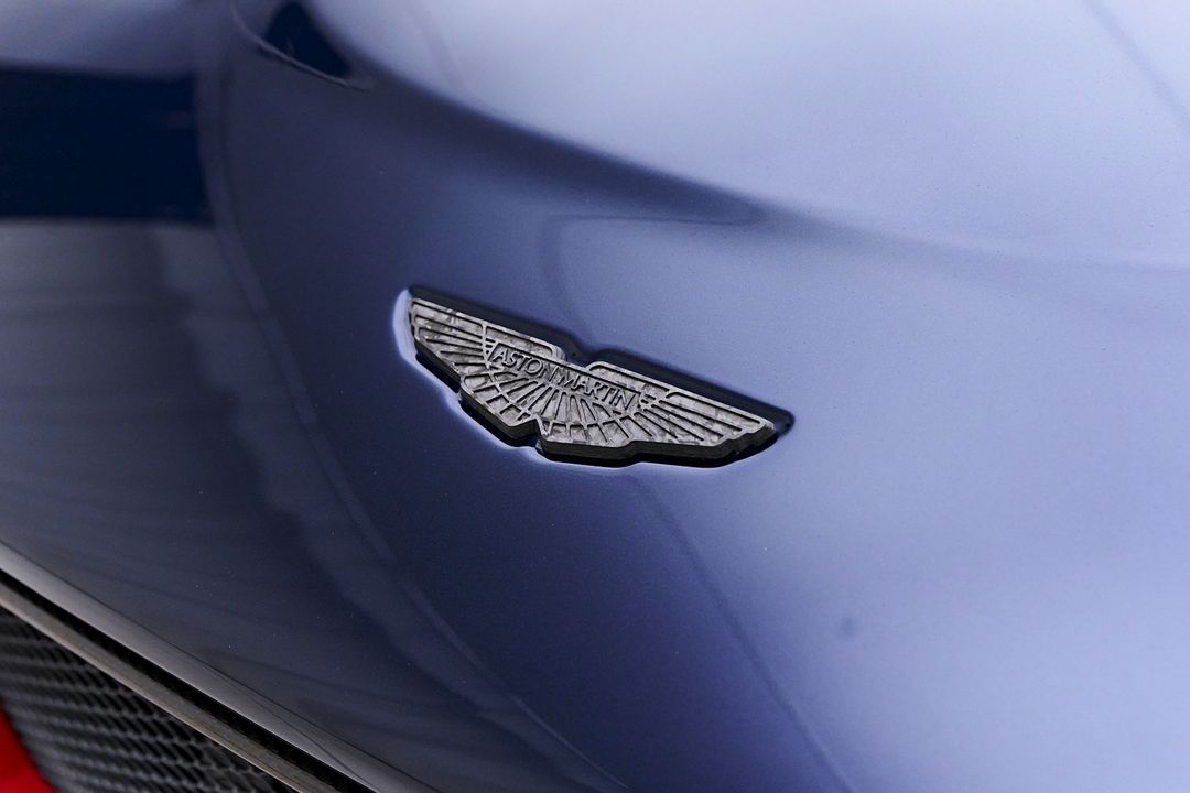 2017 Aston Martin V12 Vantage