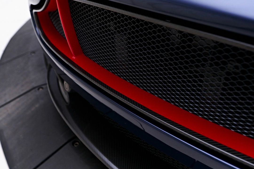2017 Aston Martin V12 Vantage