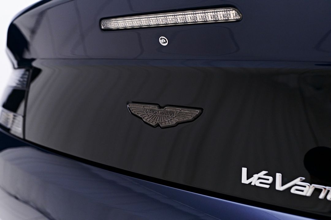 2017 Aston Martin V12 Vantage