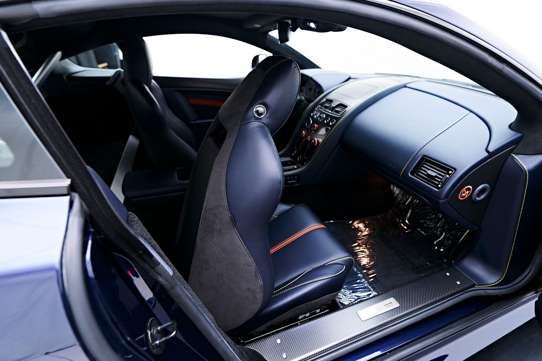 2017 Aston Martin V12 Vantage