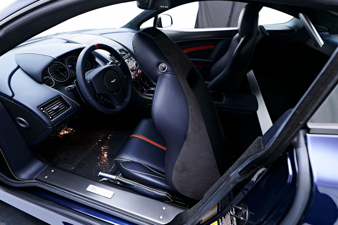 2017 Aston Martin V12 Vantage