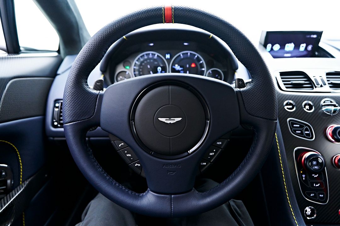 2017 Aston Martin V12 Vantage