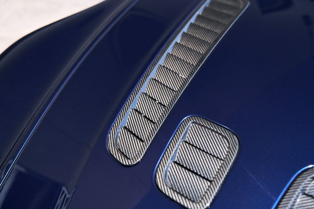 2017 Aston Martin V12 Vantage