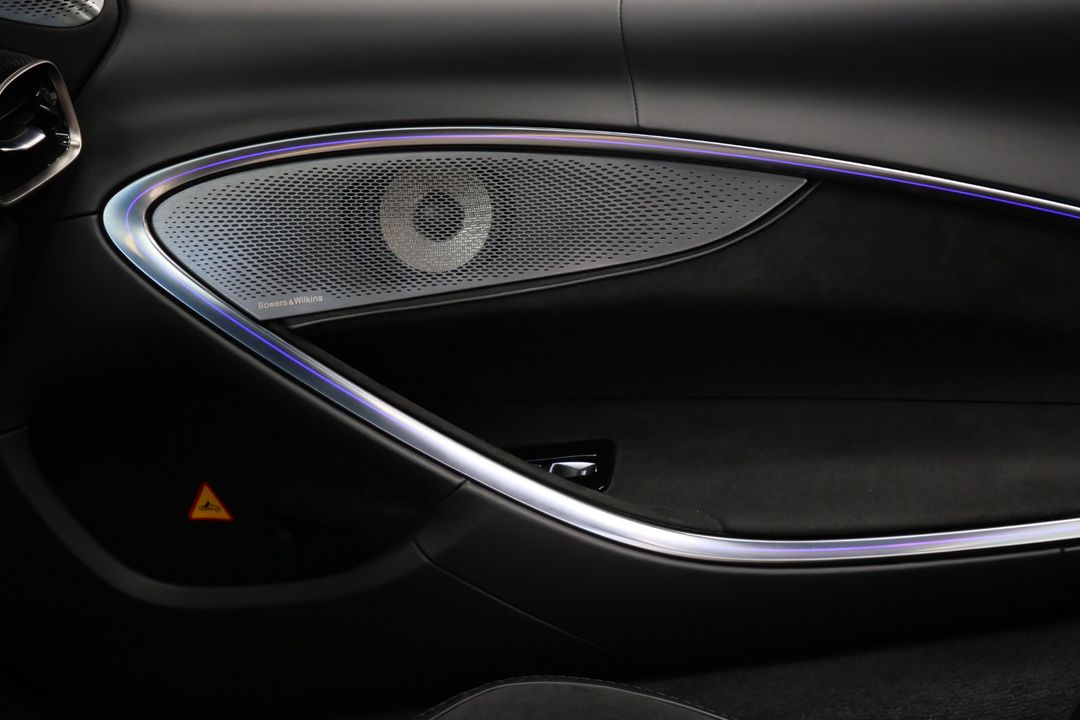 2025 McLaren Artura