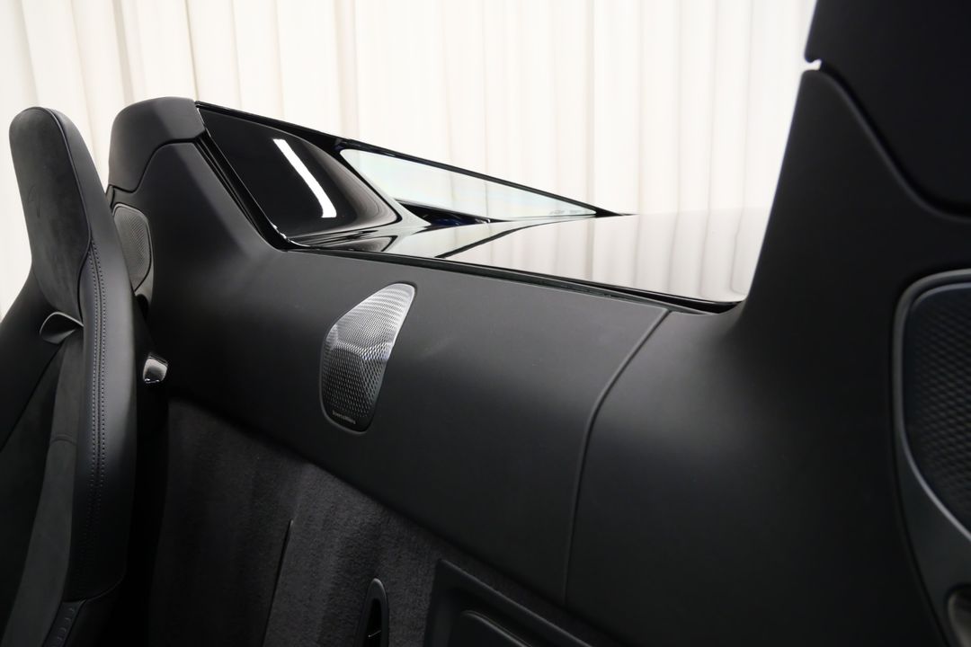 2025 McLaren Artura