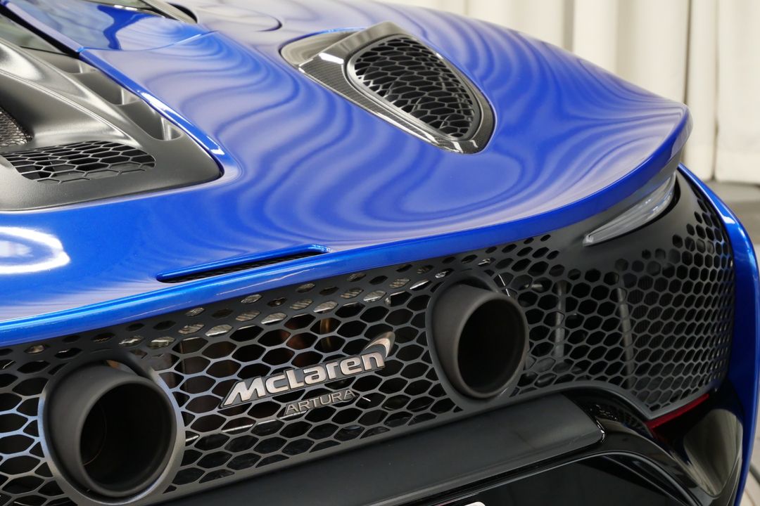 2025 McLaren Artura