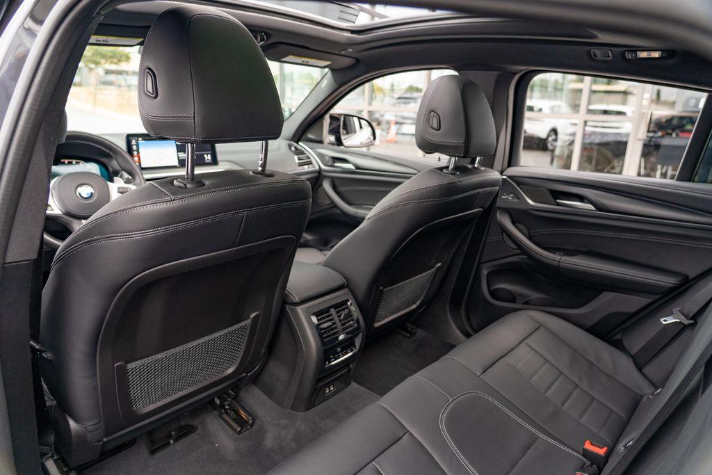 2023 BMW X4