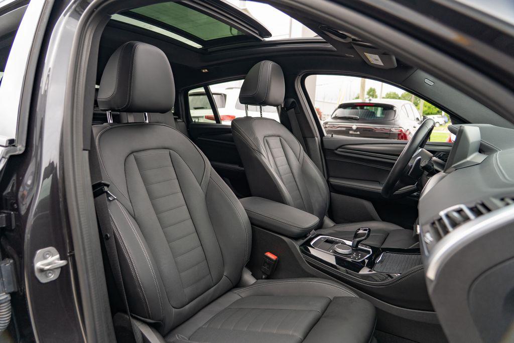 2023 BMW X4